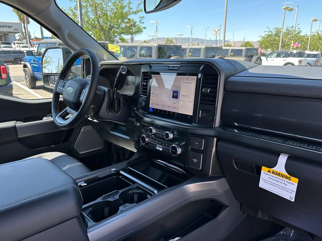 New 2026 Ford F350 Lariat w/ Black Appearance Package AWD/4WD image 16