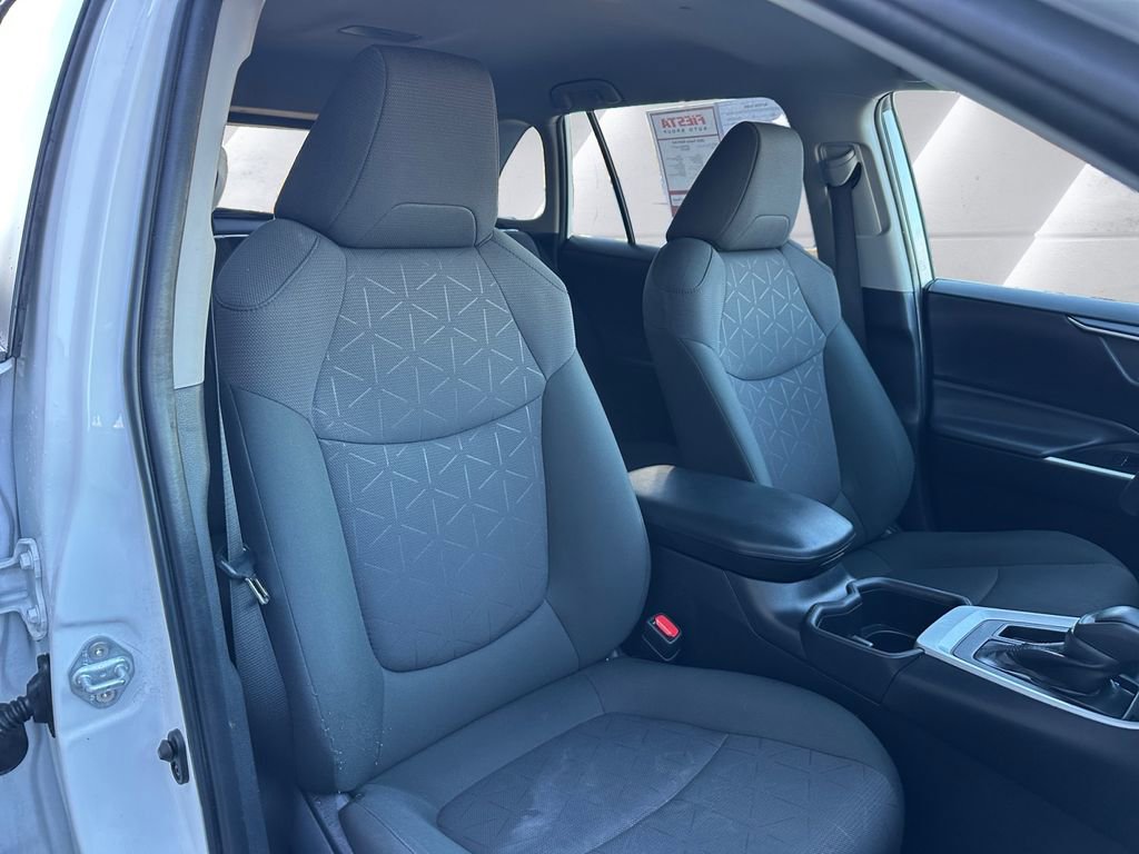 Used 2024 Toyota RAV4 XLE image 14