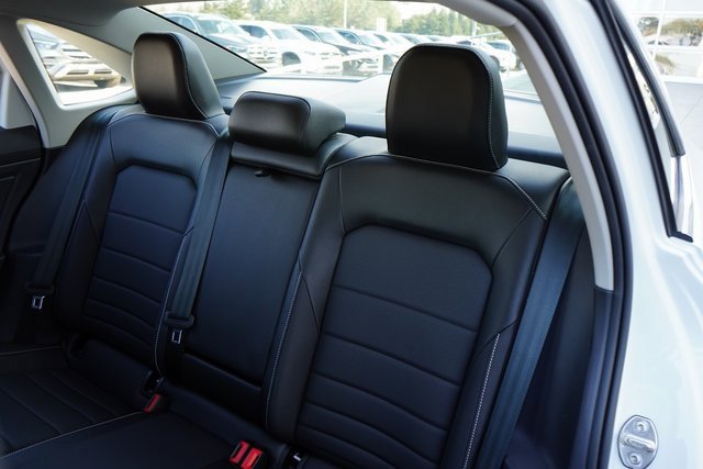 Used 2023 Volkswagen Jetta SE image 22