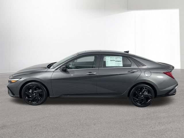 New 2026 Hyundai Elantra SEL Sport Premium FWD image 13