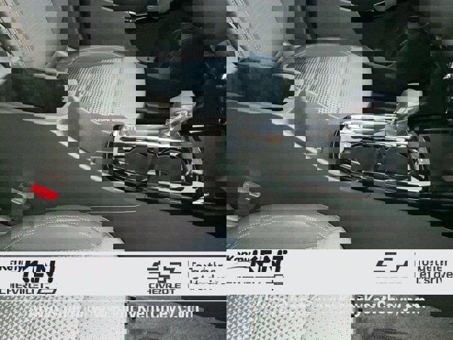 Used 2025 Chevrolet Trax LT image 11