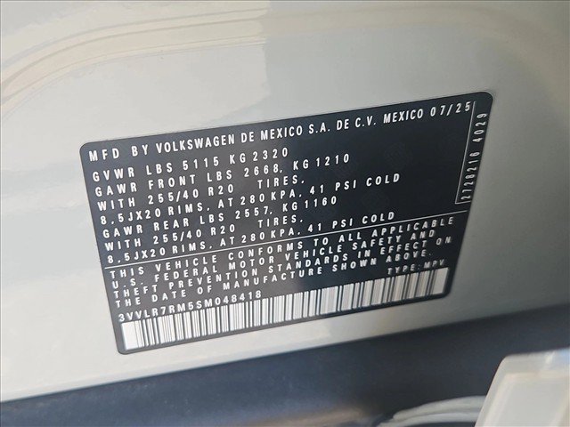 Used 2025 Volkswagen Tiguan SEL R-Line AWD/4WD image 25