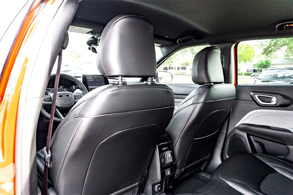 New 2026 Jeep Compass Latitude image 19