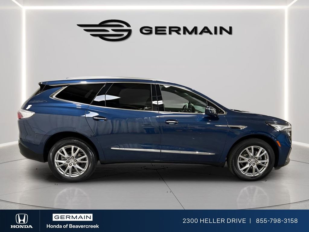 Used 2023 Buick Enclave Essence w/ Experience Buick Package image 9