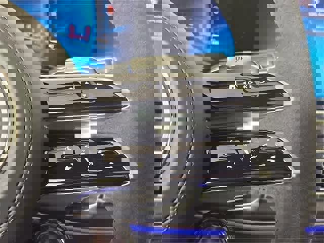 Used 2025 Mercedes-Benz GLE 53 AMG 4MATIC Coupe image 24