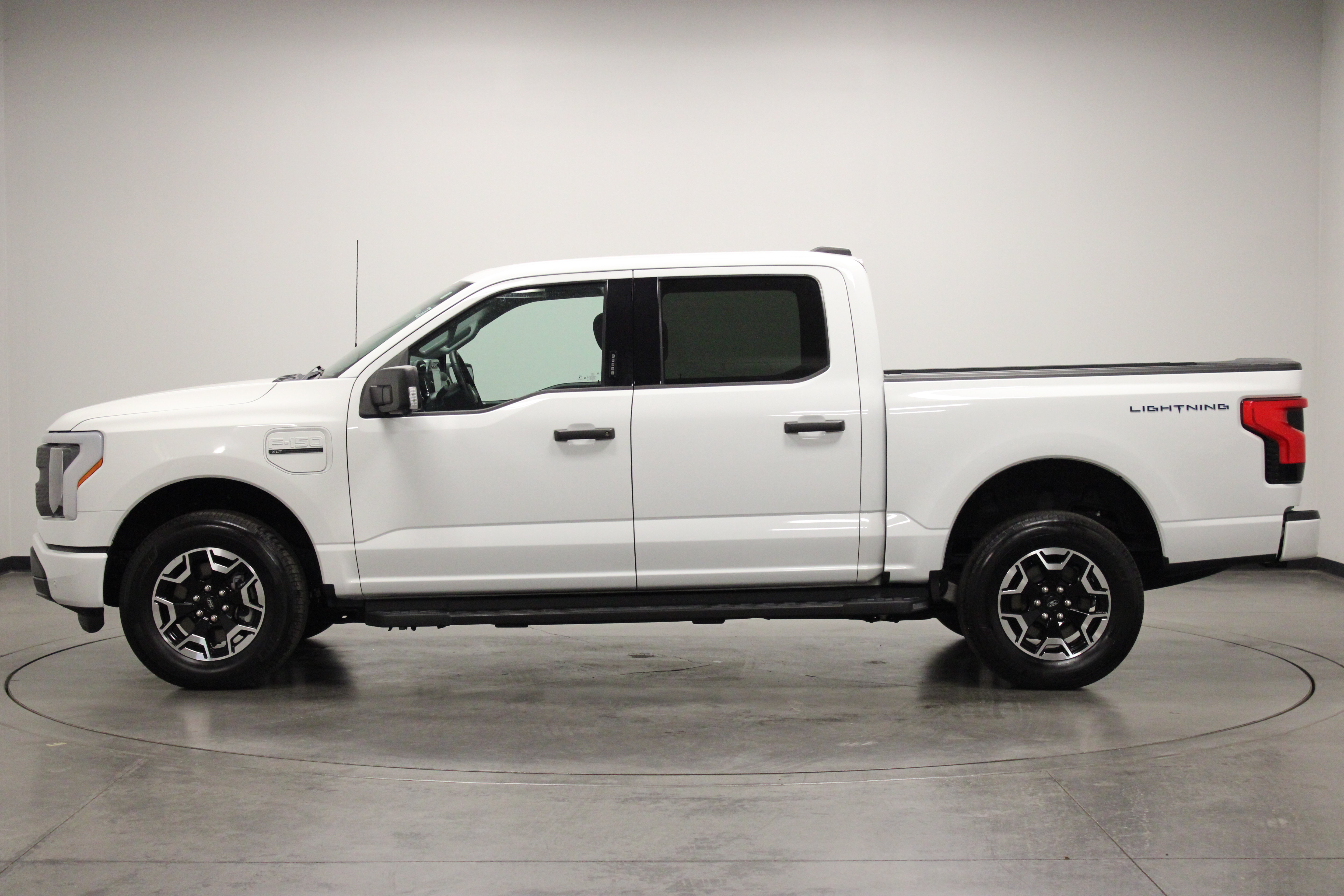 Used 2023 Ford F150 Lightning XLT w/ Tow Technology Package AWD/4WD image 5