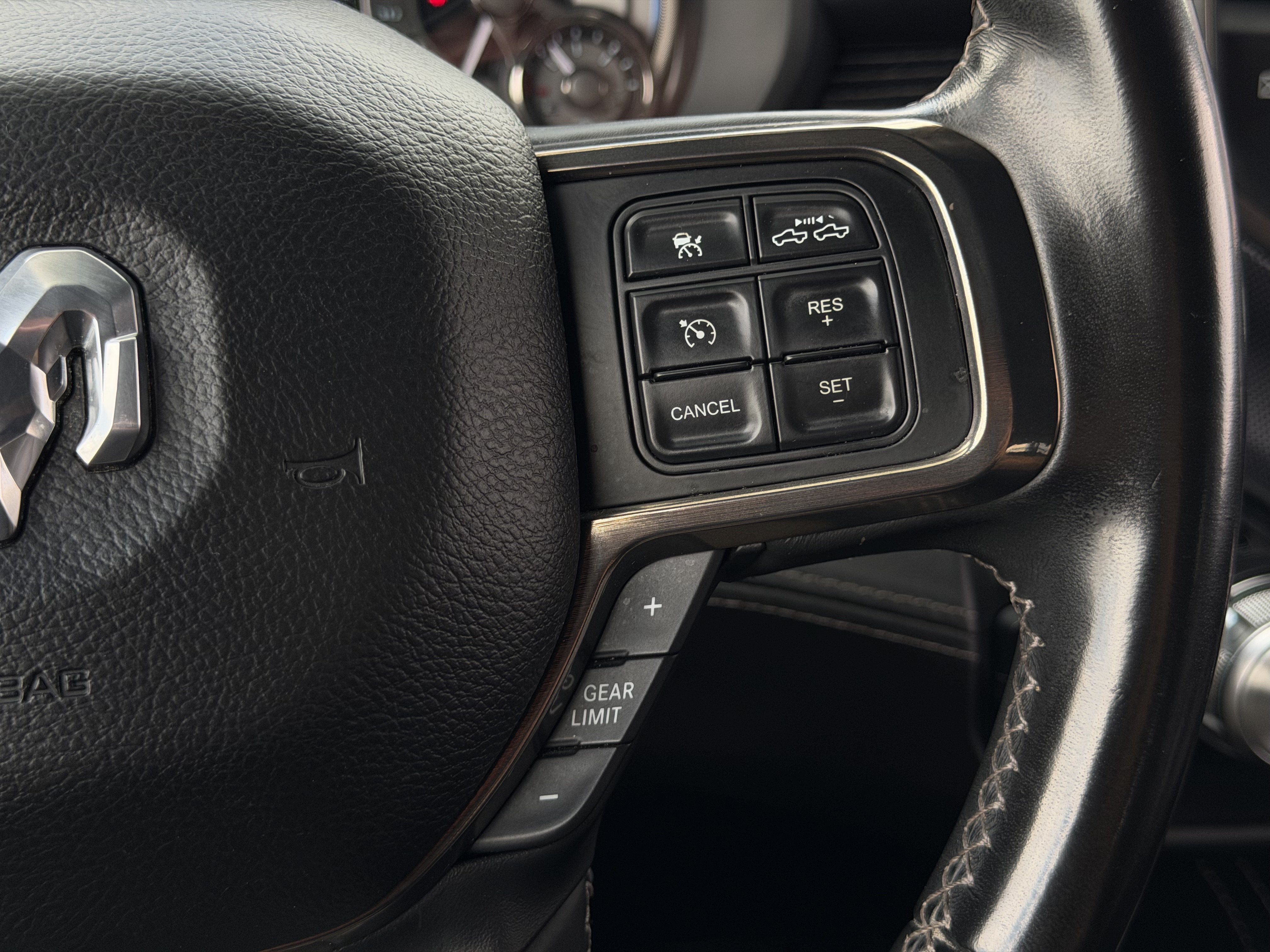 Used 2021 RAM 3500 Limited AWD/4WD image 17