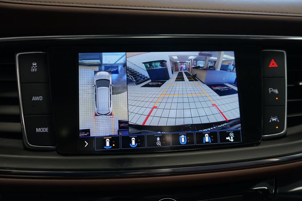 Used 2021 Buick Enclave Avenir w/ Avenir Technology Package AWD/4WD image 38