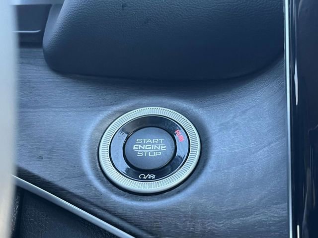 Used 2023 Jeep Grand Cherokee L Limited image 34