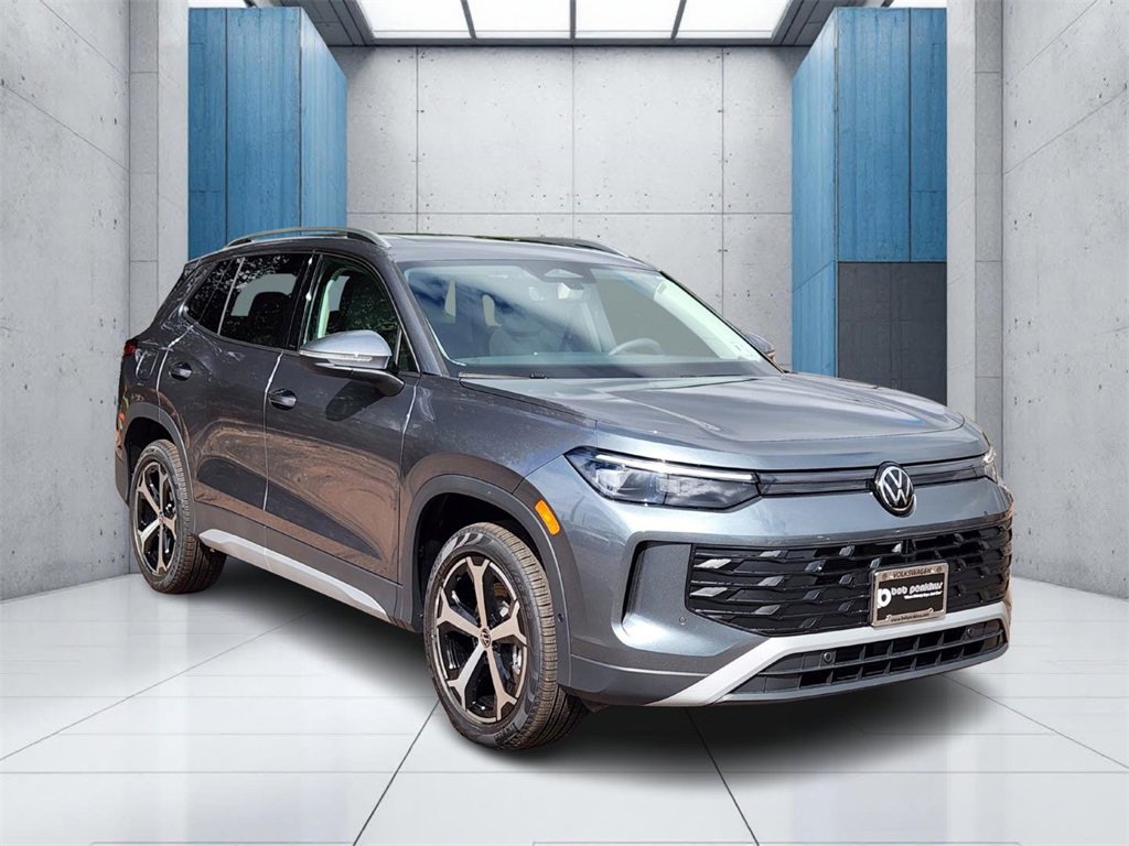 New 2025 Volkswagen Tiguan SE
