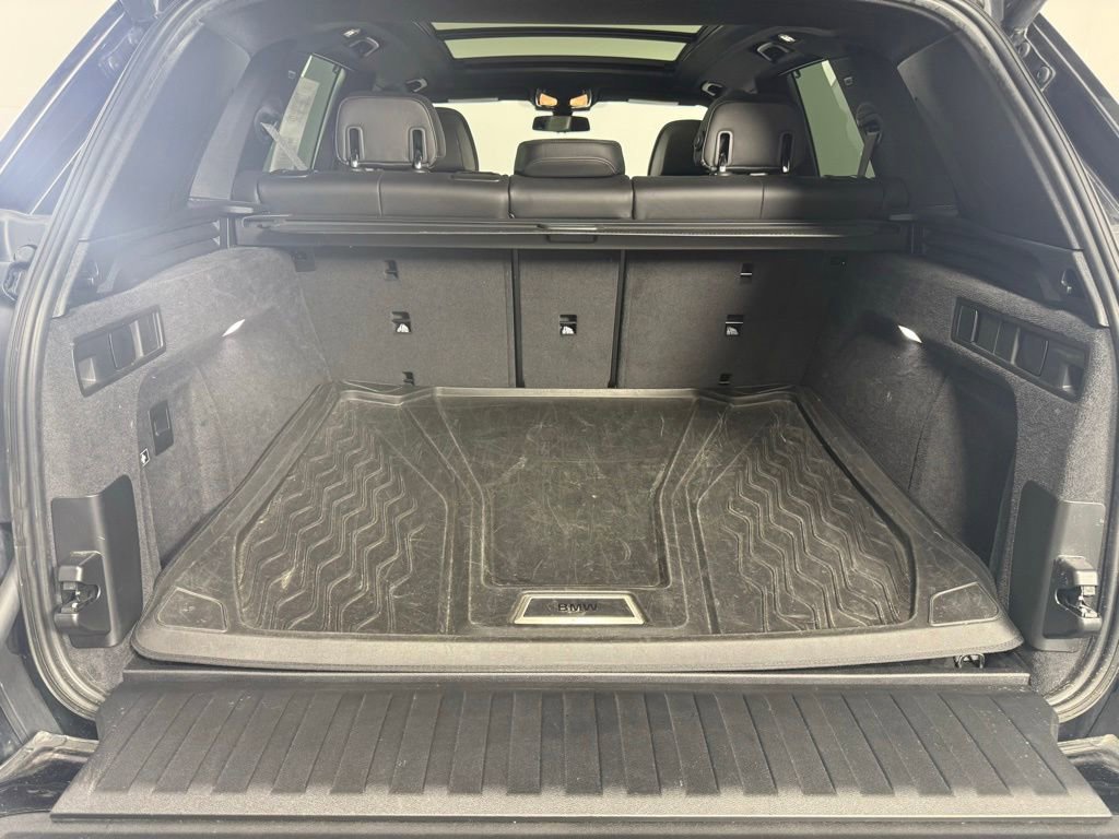 Used 2019 BMW X5 xDrive50i w/ M Sport Package AWD/4WD image 16