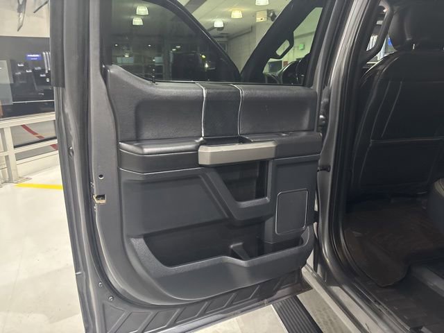 Used 2022 Ford F350 Platinum image 16