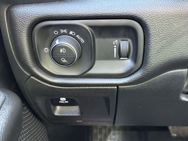 New 2026 RAM 1500 Express AWD/4WD image 15