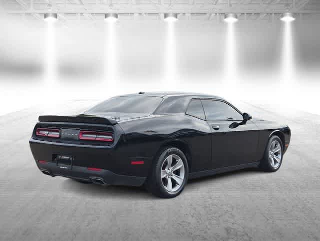 Certified 2018 Dodge Challenger SXT RWD image 8