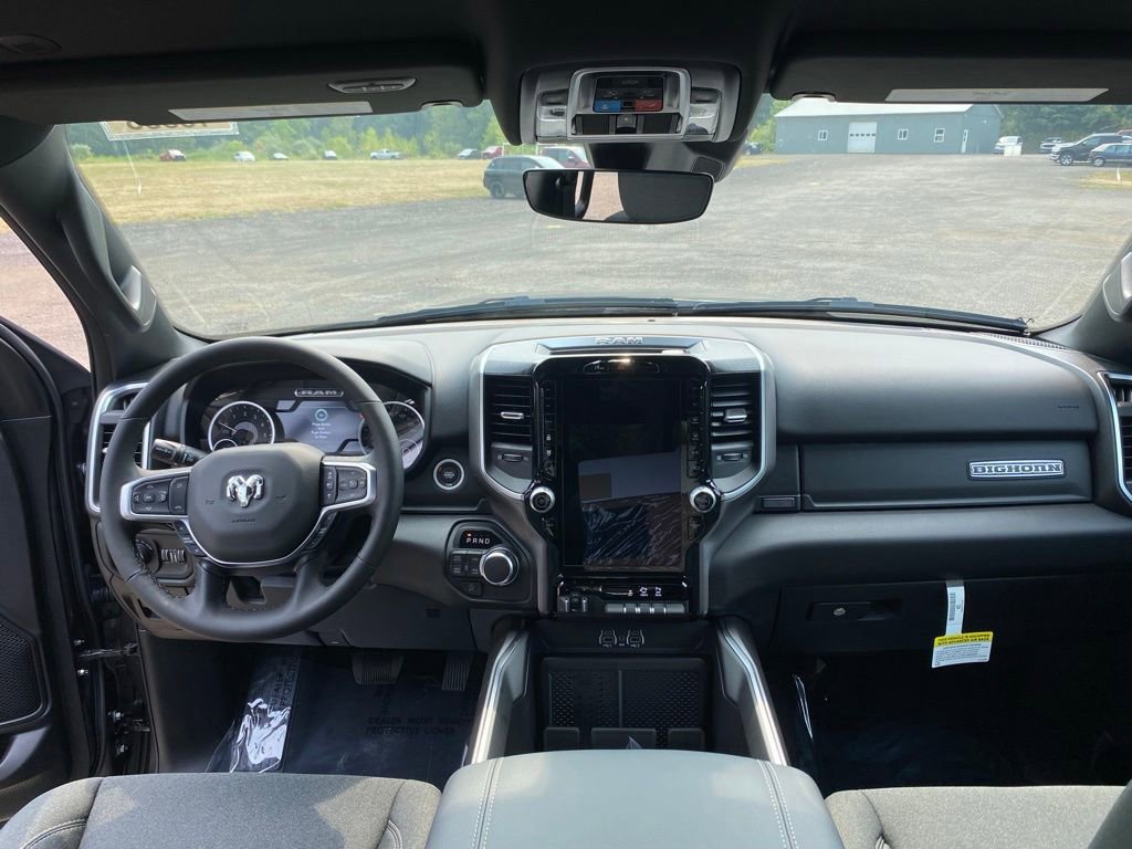 New 2026 RAM 1500 4x4 Crew Cab image 18