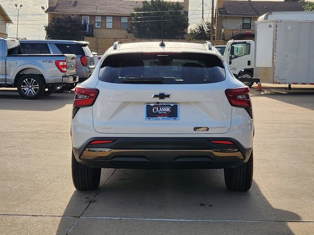 Used 2025 Chevrolet Trax ACTIV w/ Sunroof Package FWD image 13
