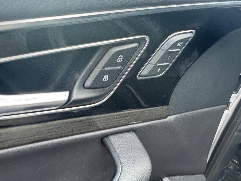 Used 2018 Audi Q7 3.0T Premium Plus w/ Premium Plus Package image 18