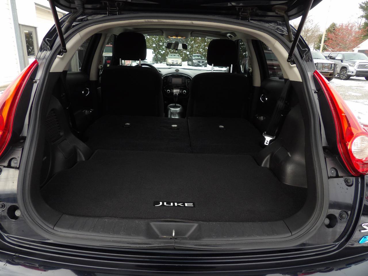 Used 2013 Nissan Juke SV AWD/4WD image 8