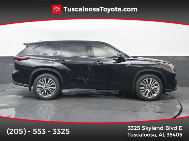 New 2026 Toyota Highlander Platinum