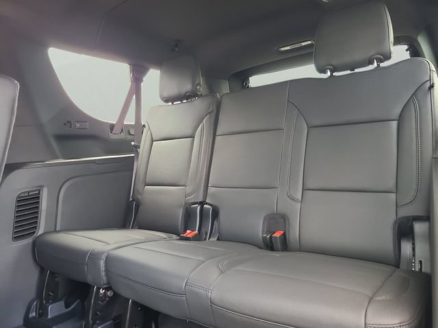 New 2026 Chevrolet Suburban LT w/ Comfort Package RWD image 14