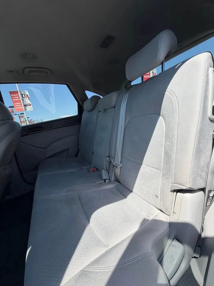 Used 2011 Hyundai Veracruz GLS FWD image 8