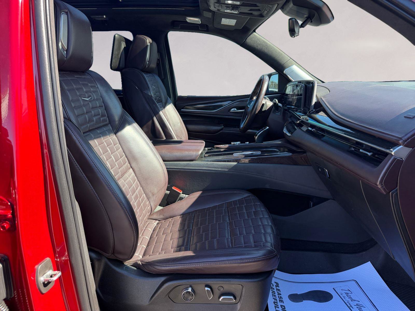 Used 2022 Cadillac Escalade Sport Platinum image 15