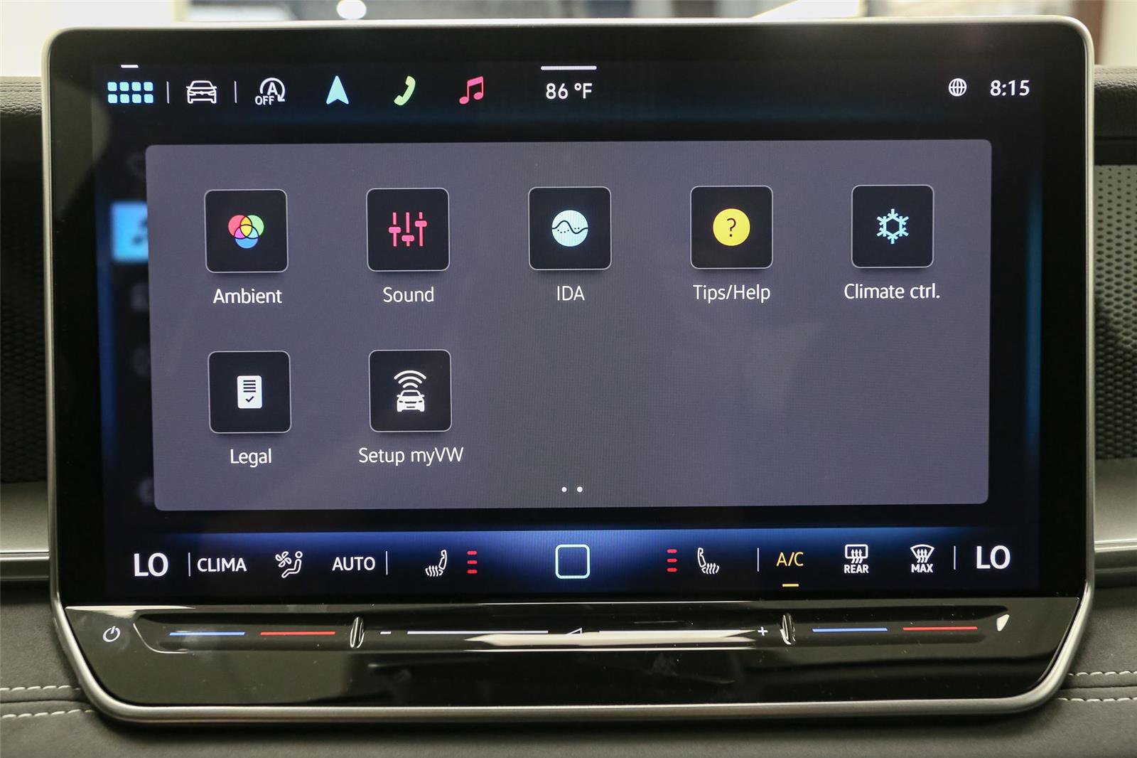 New 2025 Volkswagen Tiguan SE image 18