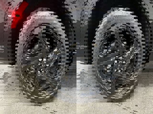 Certified 2025 Chevrolet Equinox EV RS image 32