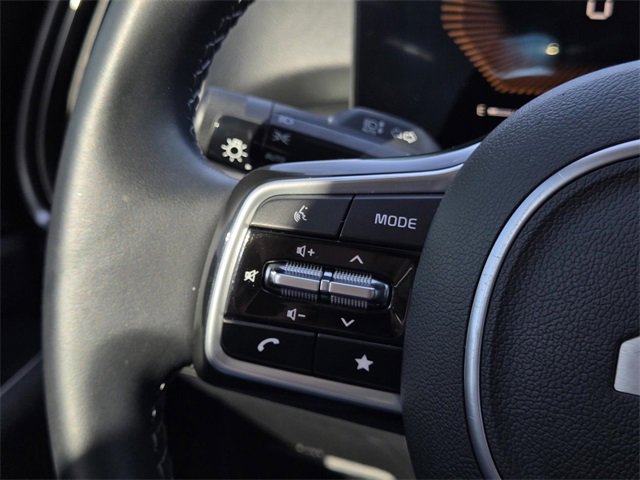 Certified 2025 Kia Sorento S w/ Panoramic Sunroof Package image 24