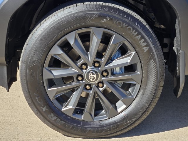 New 2027 Toyota Land Cruiser w/ Premium Package AWD/4WD image 11