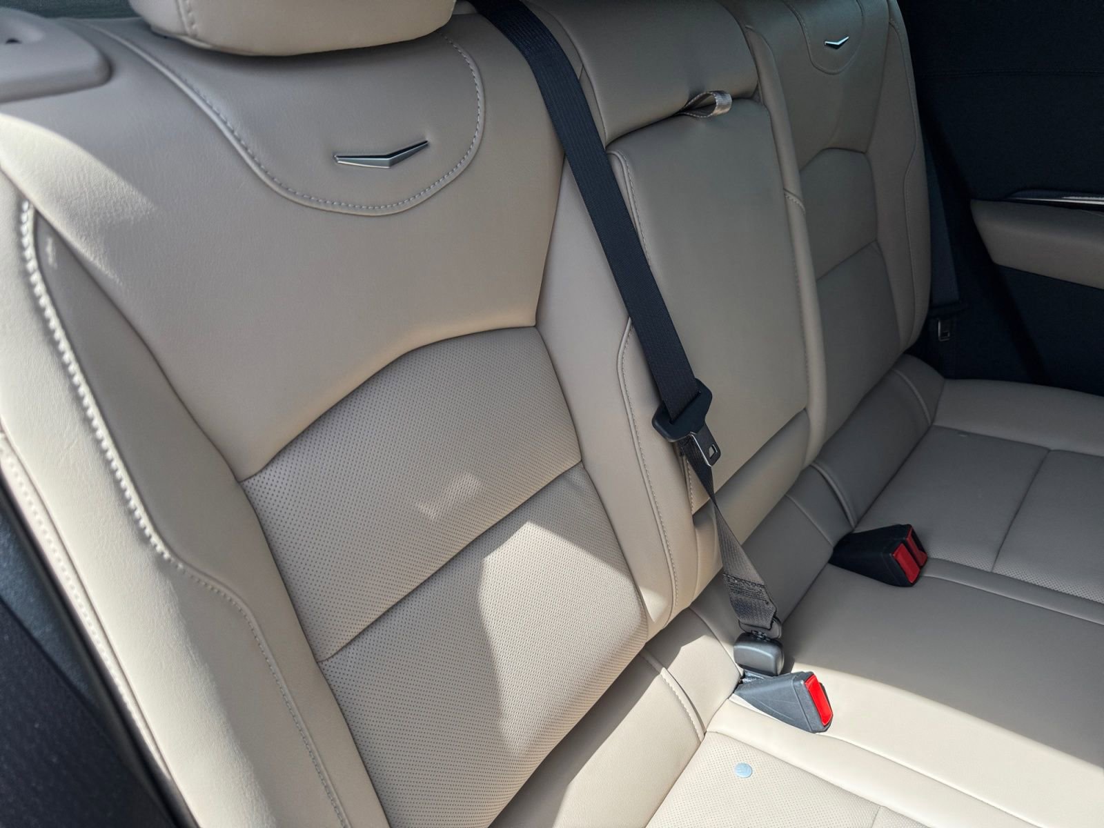 Used 2024 Cadillac XT4 Premium Luxury AWD/4WD image 13