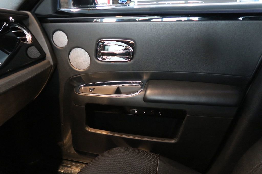 Used 2013 Rolls-Royce Ghost image 24