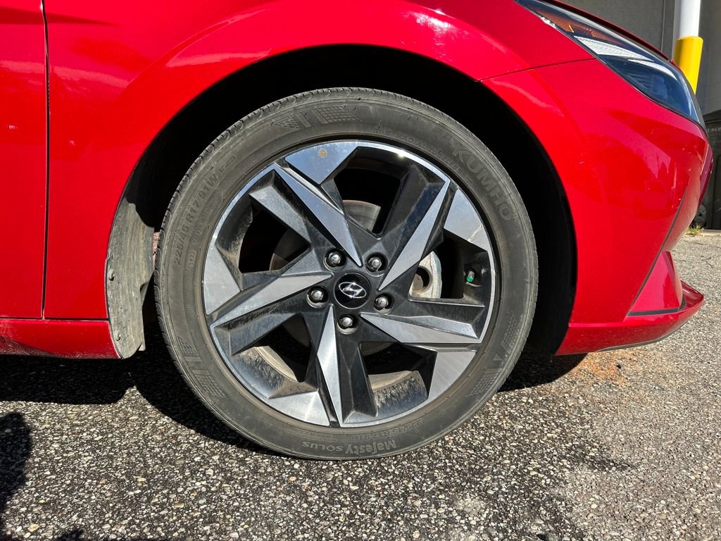 Used 2023 Hyundai Elantra SEL w/ Convenience Package image 7