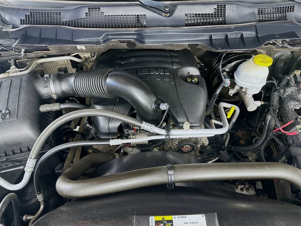 Used 2017 RAM 1500 Laramie image 32