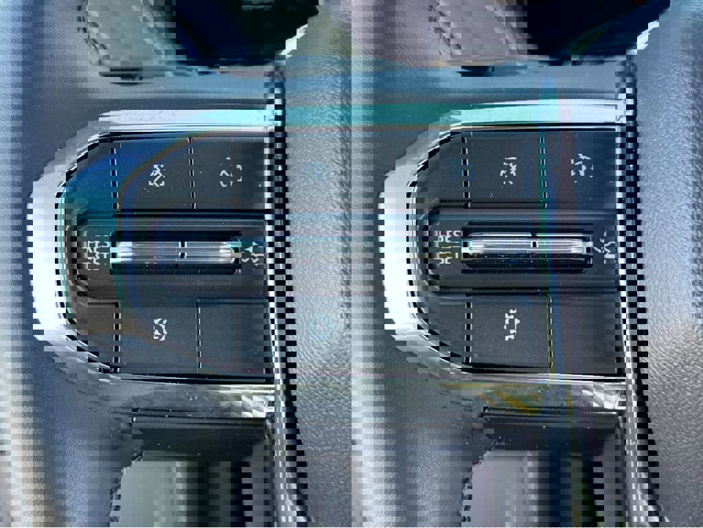 New 2026 GMC Yukon XL Elevation w/ LPO, Get Active Package image 16