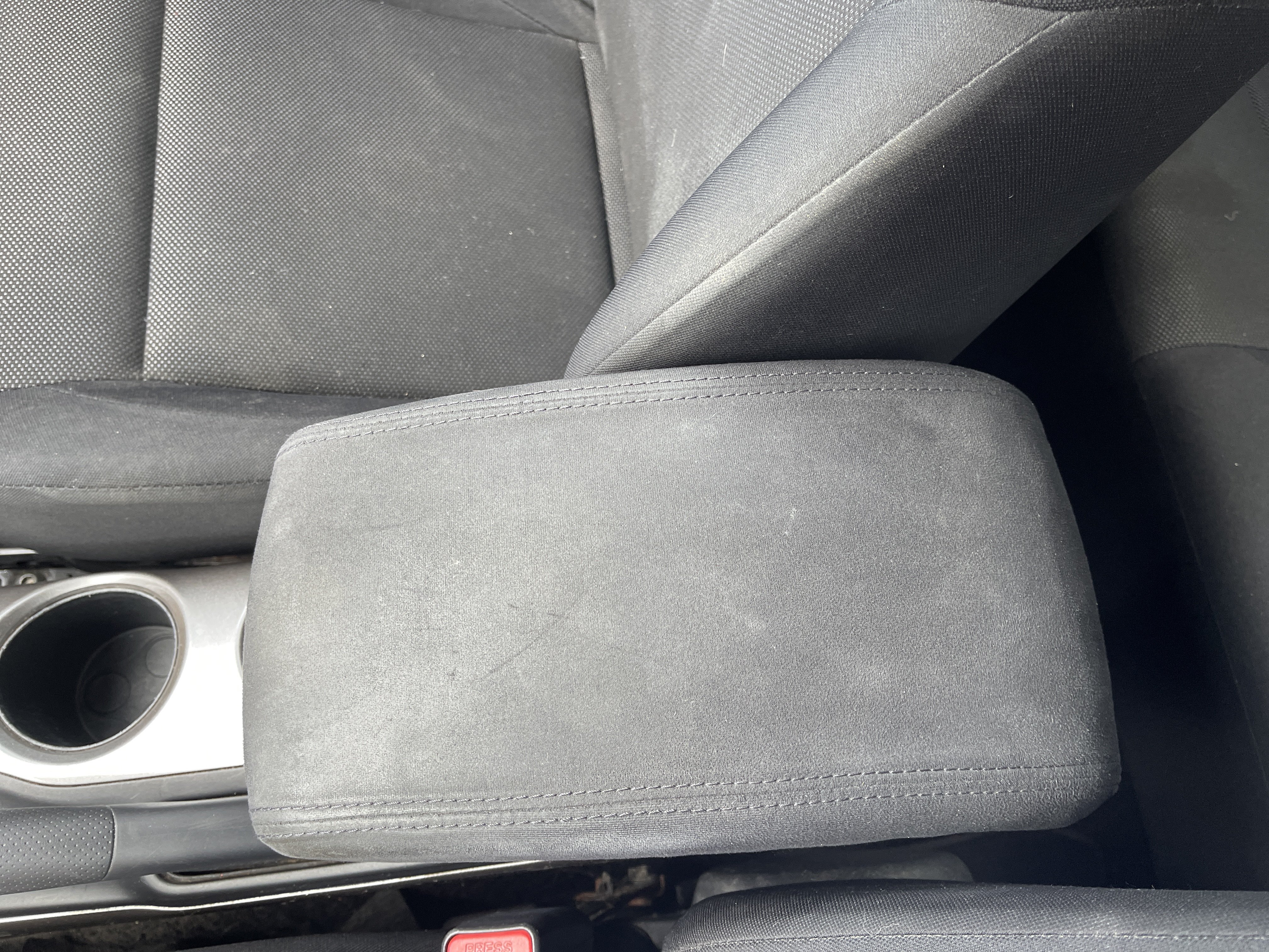 Used 2013 Nissan Juke S FWD image 28