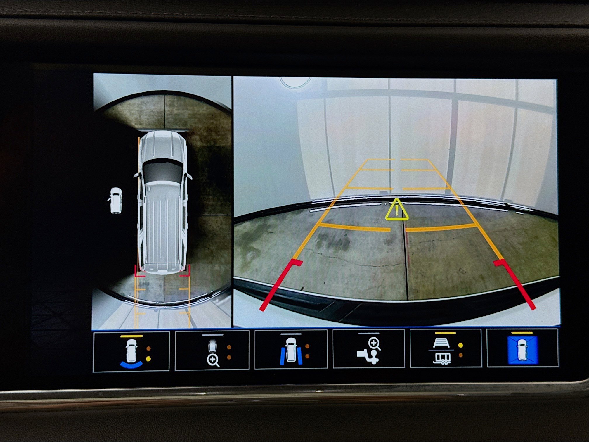 Used 2022 GMC Yukon Denali image 13