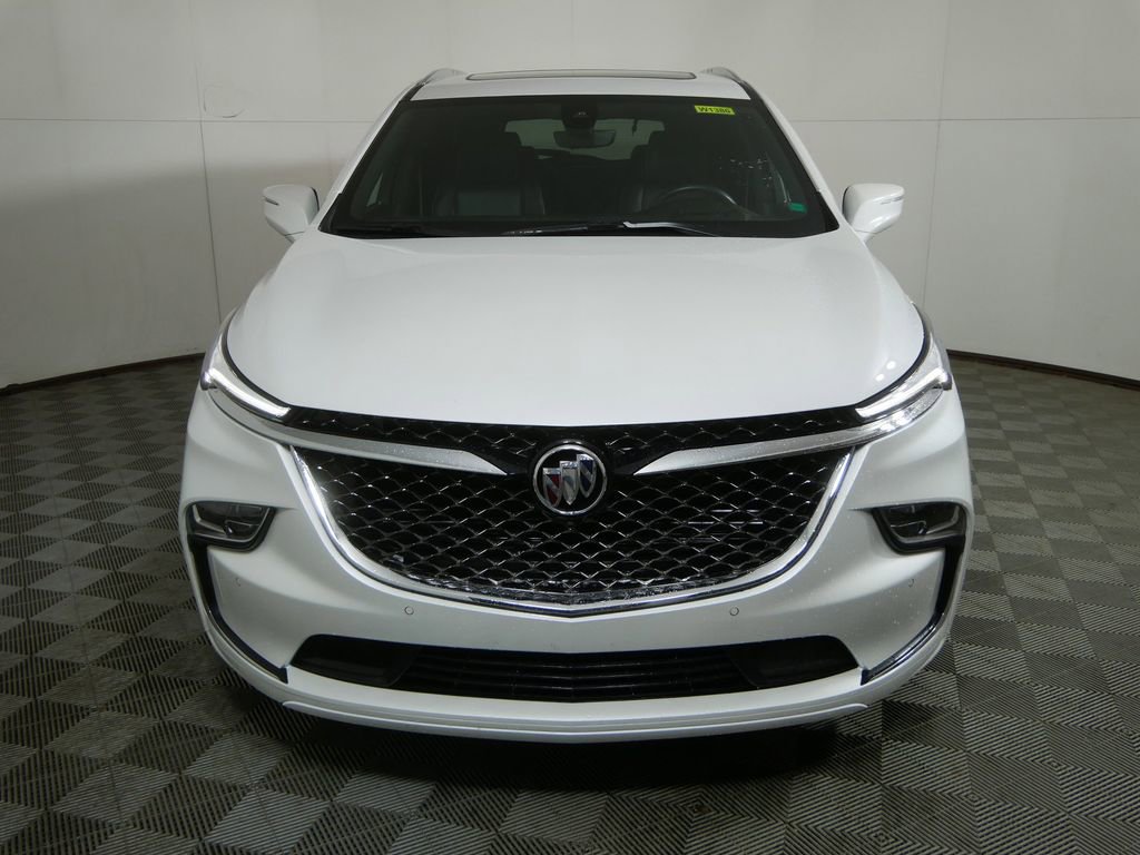 Used 2024 Buick Enclave Avenir w/ Avenir Technology Package image 9