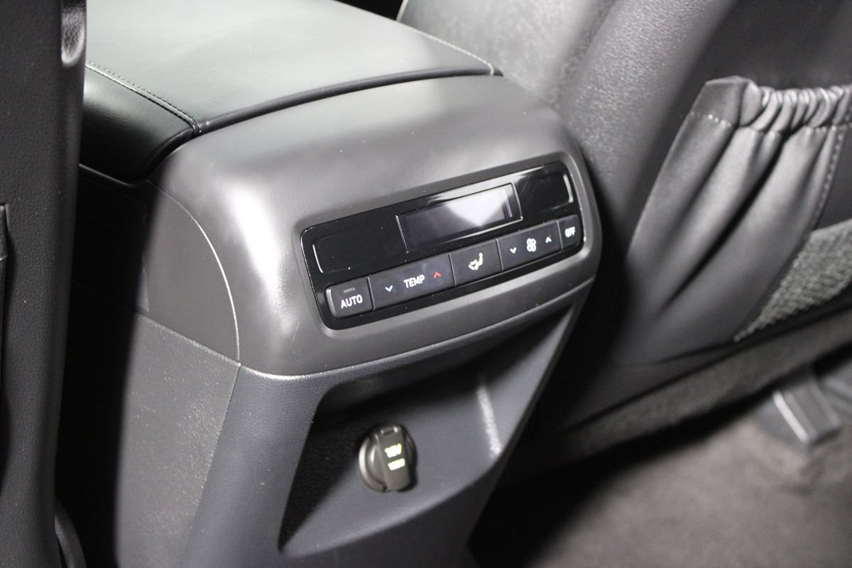 Used 2025 Hyundai Palisade SEL FWD image 32