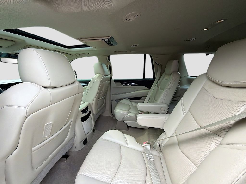 Used 2020 Cadillac Escalade Premium Luxury w/ LPO, Radiant Package RWD image 26