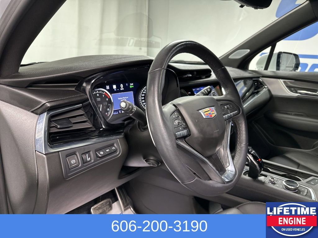 Used 2024 Cadillac XT6 Sport w/ Technology Package image 24