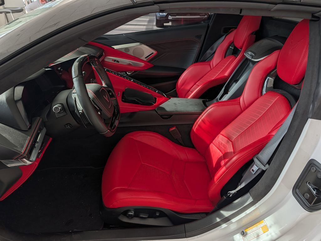 Used 2025 Chevrolet Corvette Z06 w/ Battery Protection Package image 10