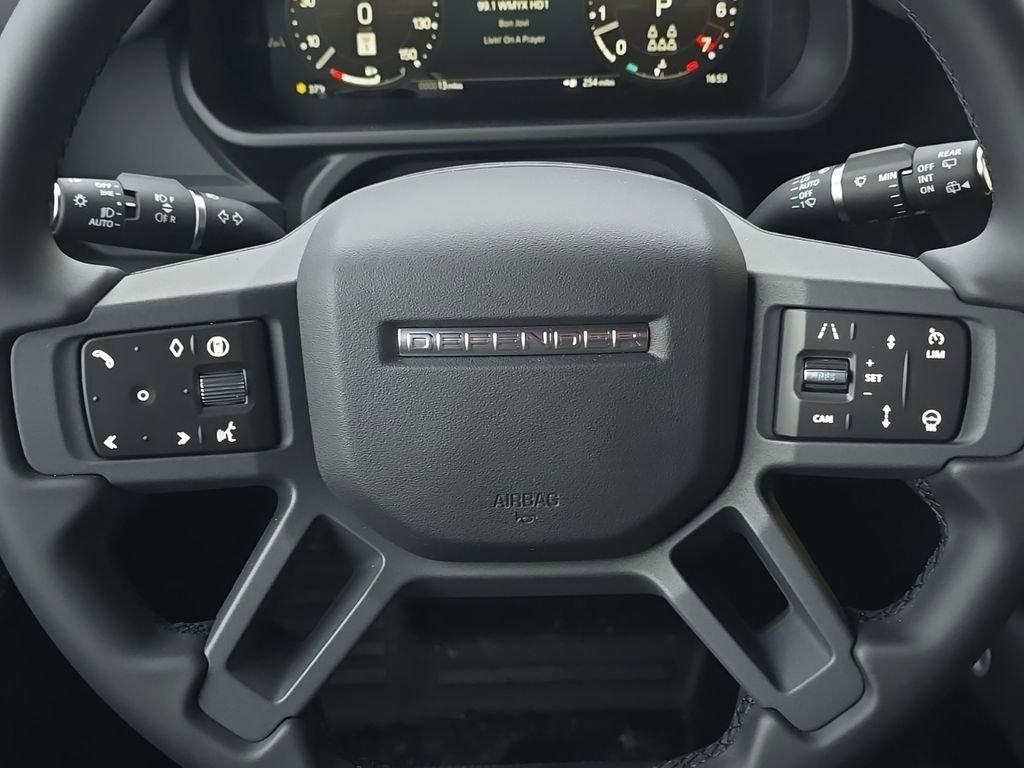 New 2026 Land Rover Defender 130 X-Dynamic SE AWD/4WD image 16