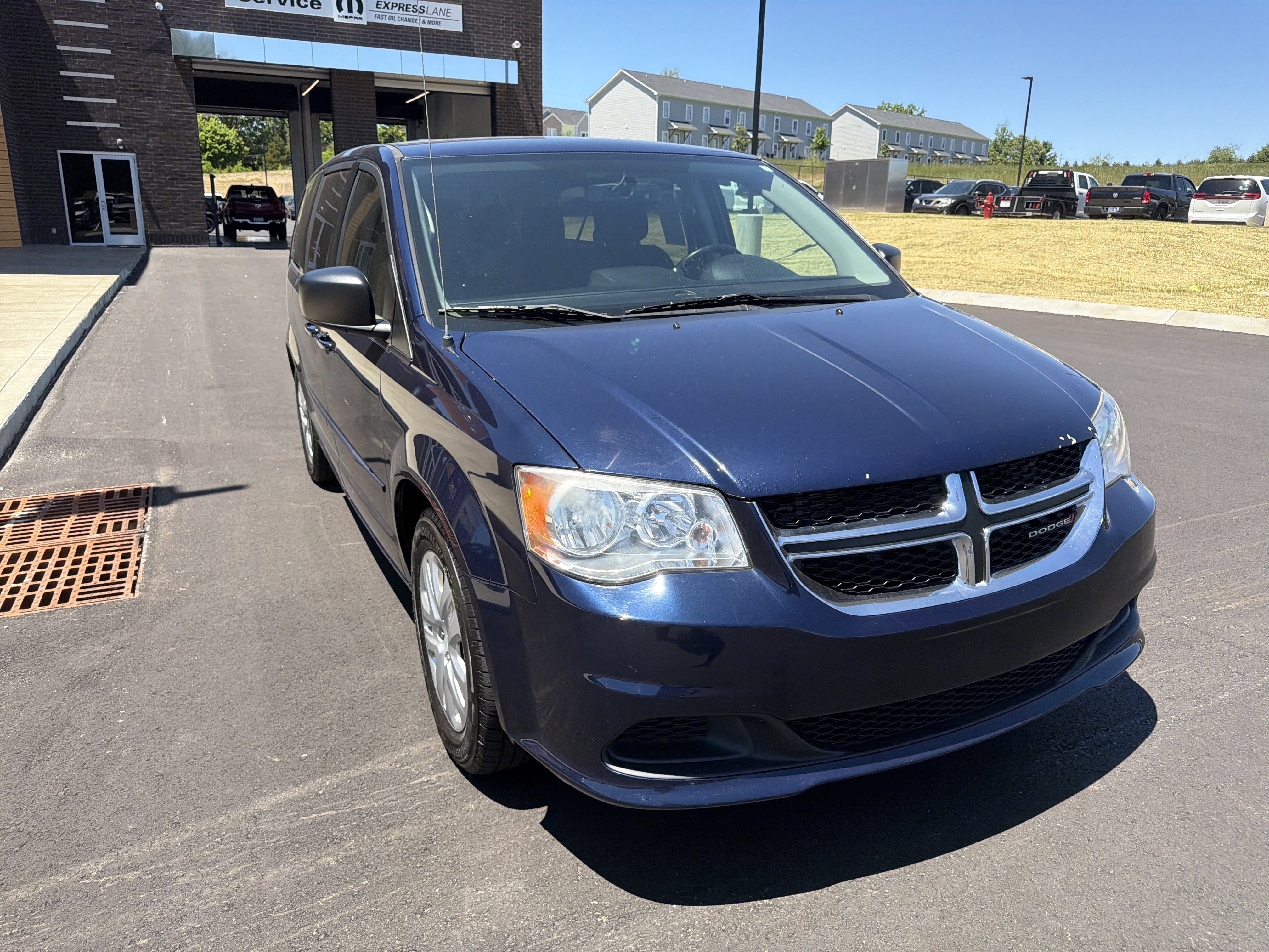 Used 2016 Dodge Grand Caravan SE w/ Quick Order Package 29E SE FWD image 5