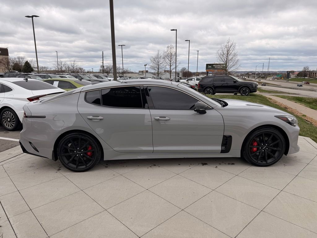 Used 2023 Kia Stinger GT2 image 11