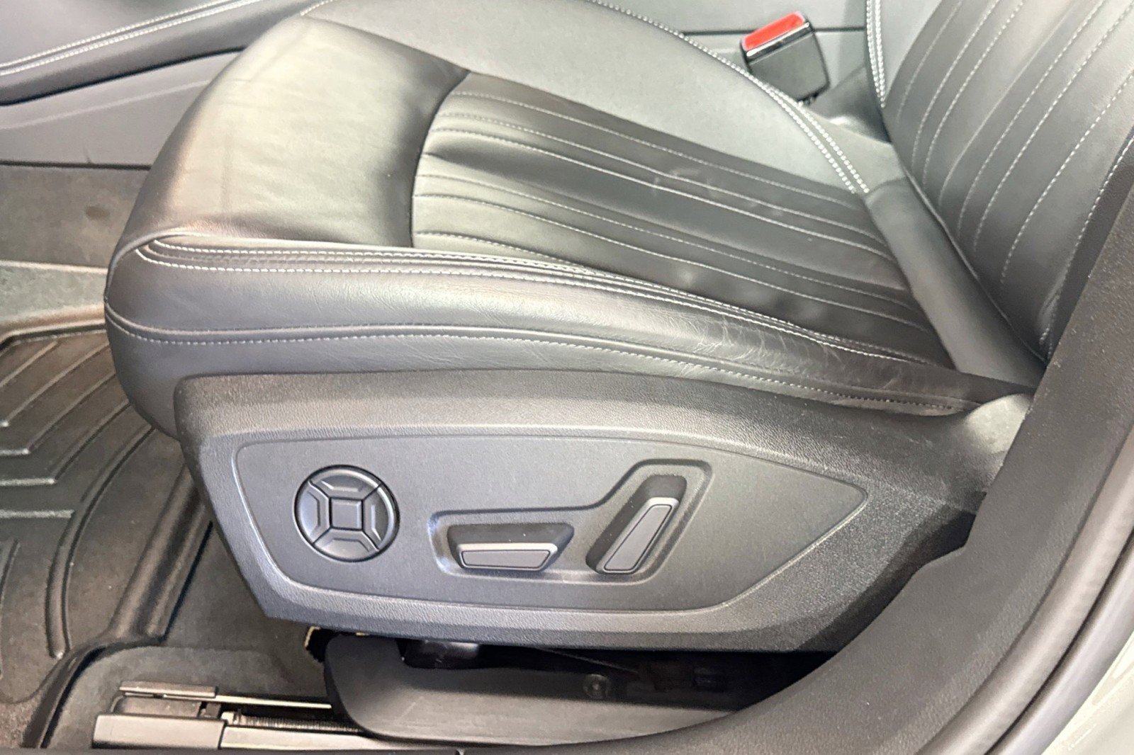 Used 2024 Audi A6 Premium Plus AWD/4WD image 18