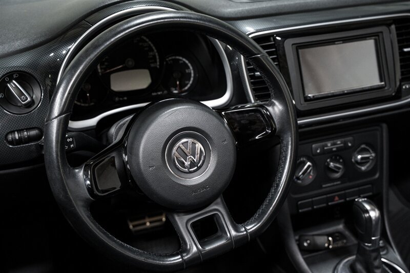 Used 2013 Volkswagen Beetle 2.0T FWD image 17