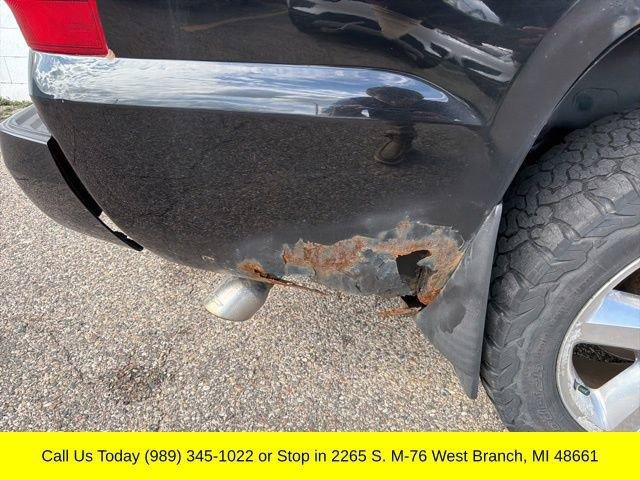 Used 2013 Chevrolet Avalanche LT AWD/4WD image 36