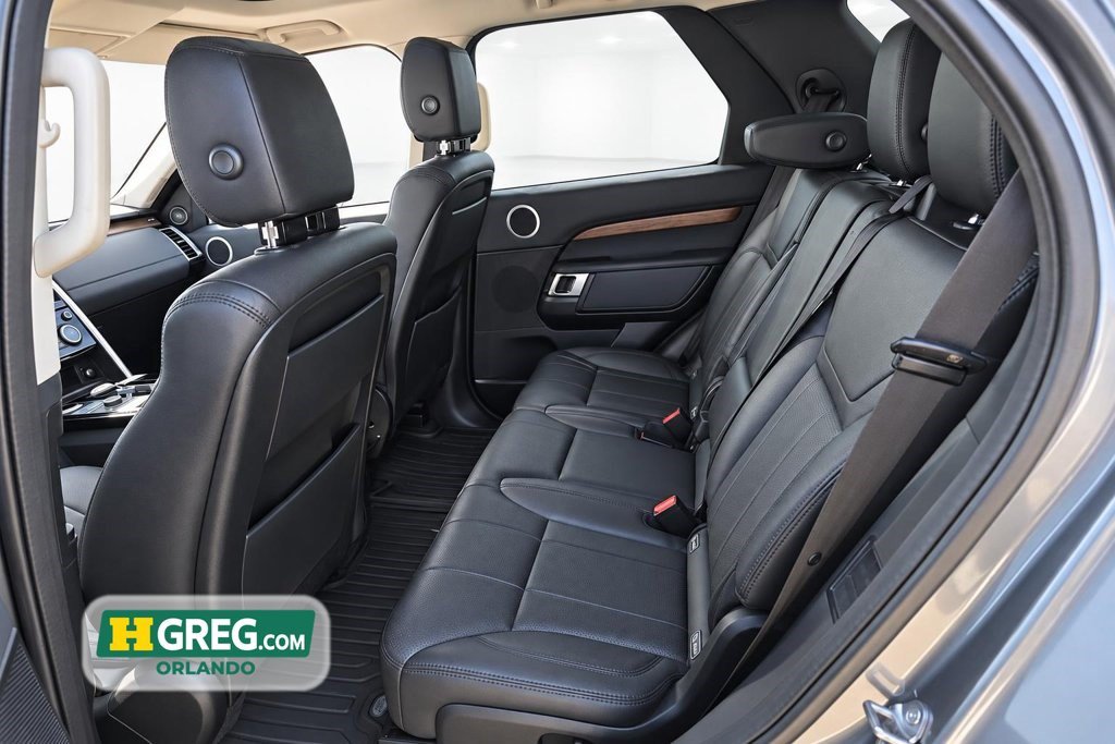 Used 2018 Land Rover Discovery HSE AWD/4WD image 12