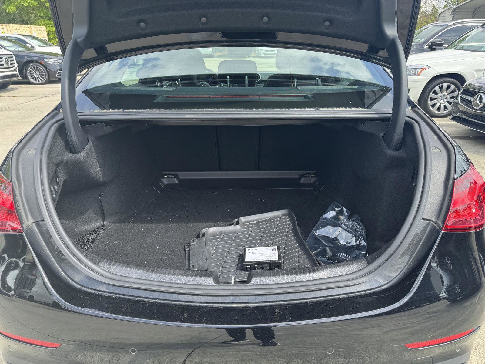 Certified 2024 Mercedes-Benz C 300 4MATIC Sedan image 24